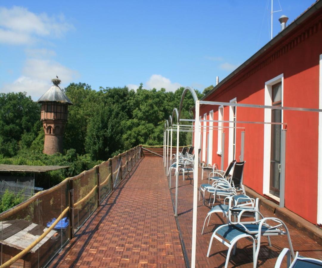 Landhotel Storchenkrug Ruhstadt Exterior photo