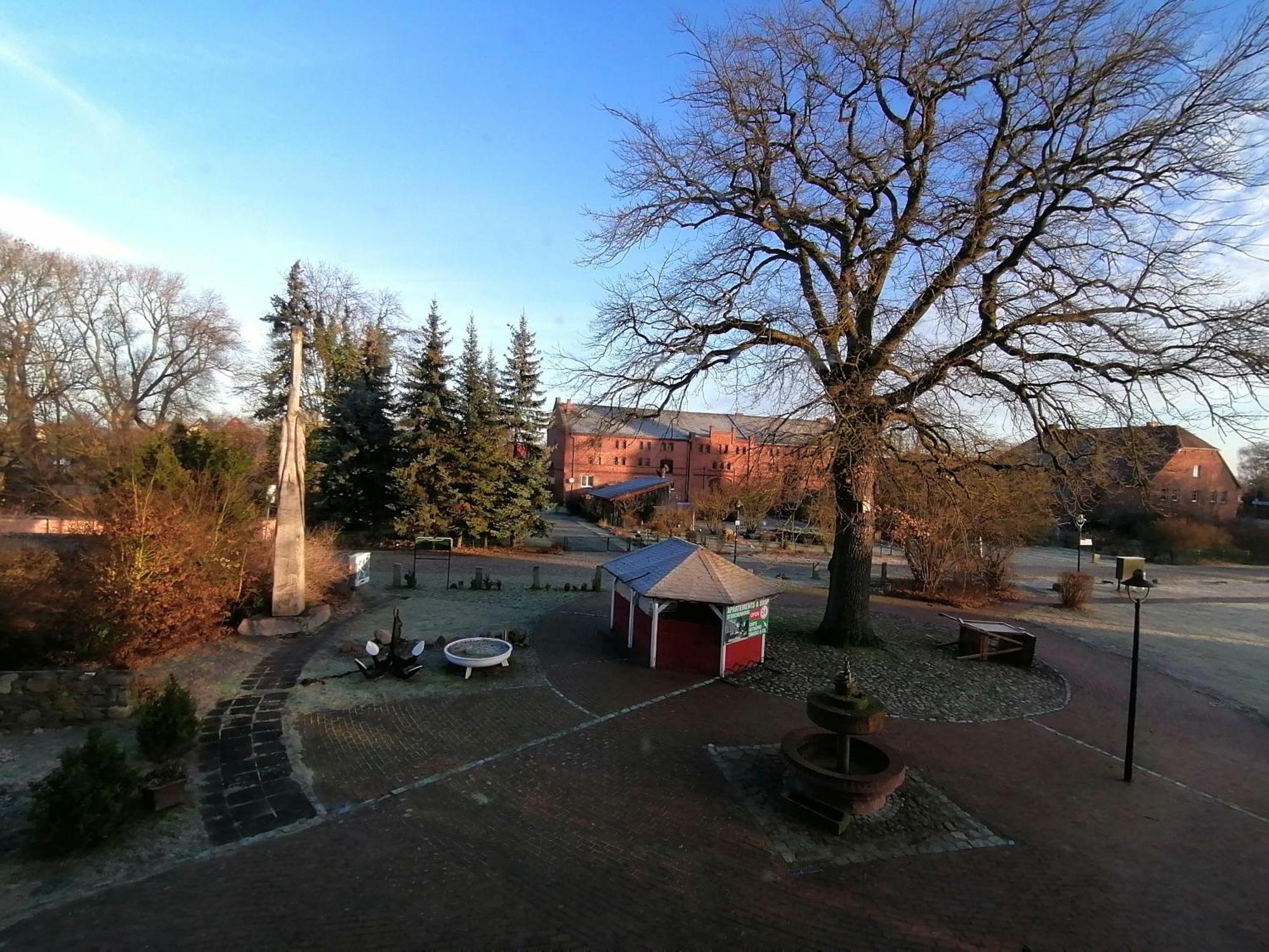 Landhotel Storchenkrug Ruhstadt Exterior photo